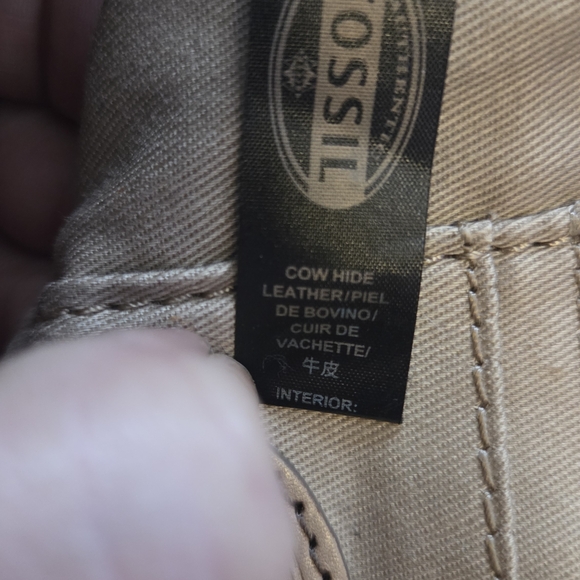 Fossil Neutral Leather Satchel – Quiet Luxury, Loud Opinions - Picture 12 of 16